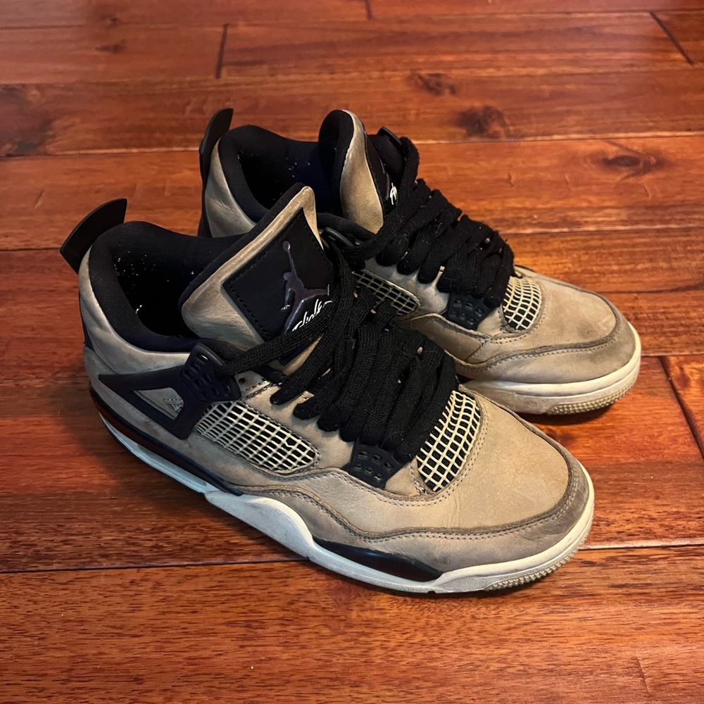 Air Jordan’s | 7.5